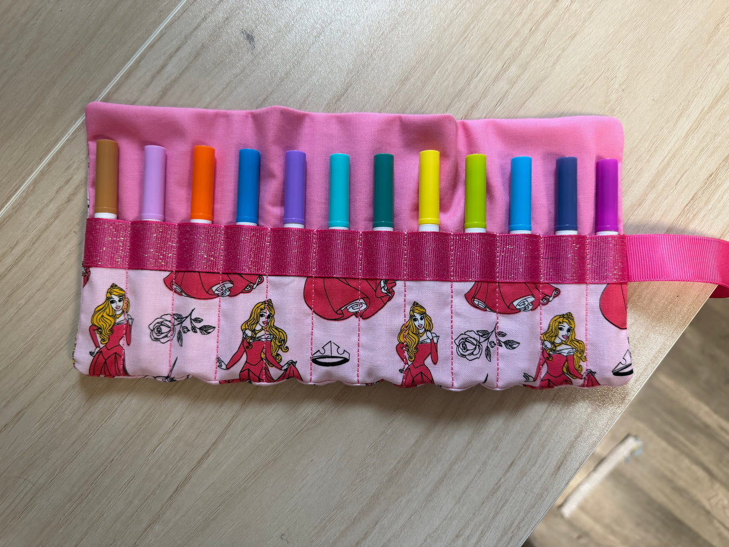 Aurora Crayon & Mini Marker Roll-Up Holder