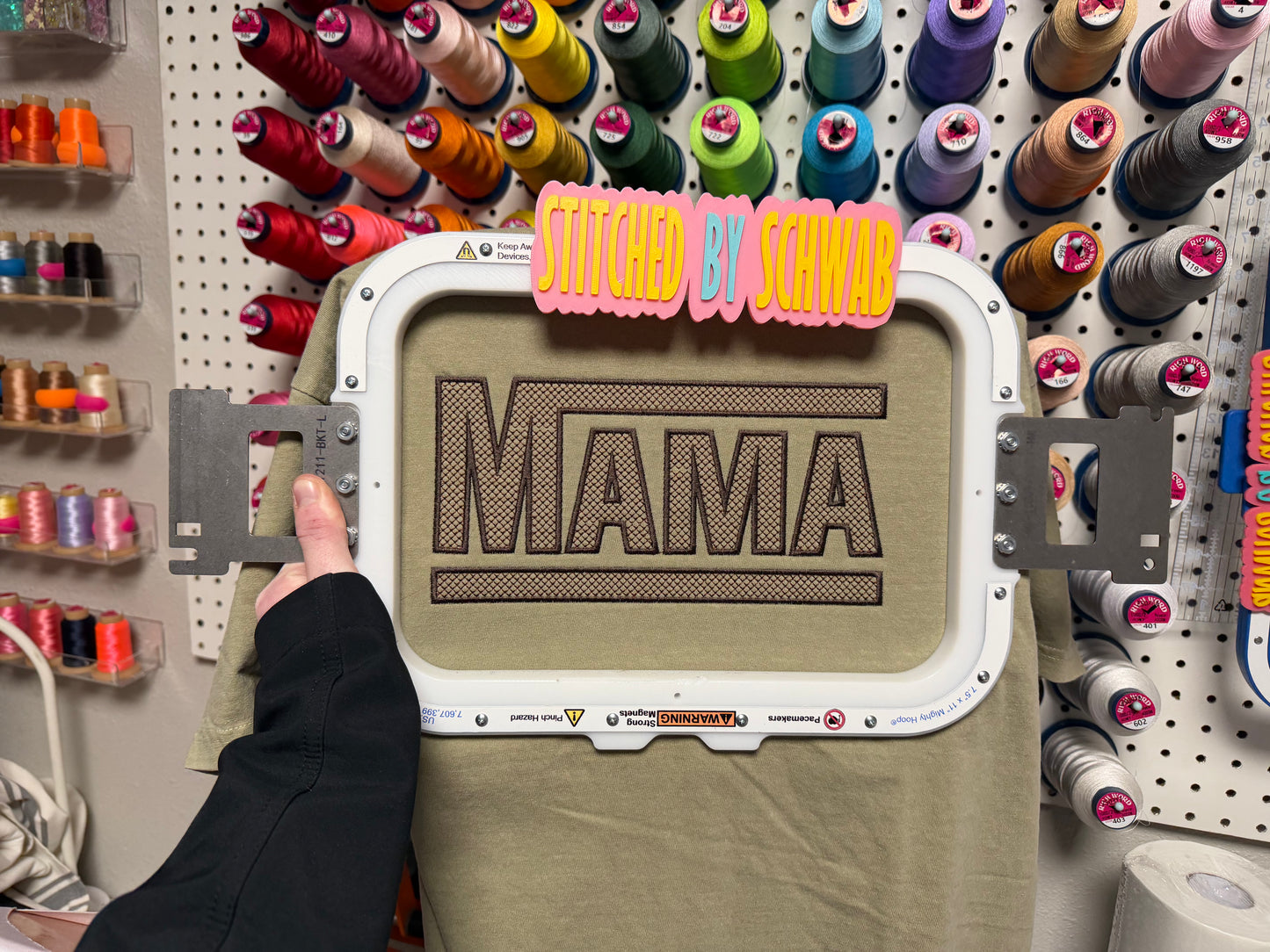 Skater-Inspired “MAMA” Embroidered Tee – Retro Street Style